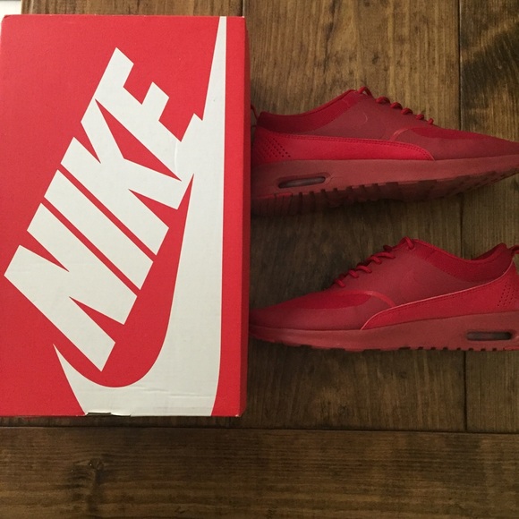 Nike Shoes - Women's Nikes Amax red size 8 1/2 Nikes